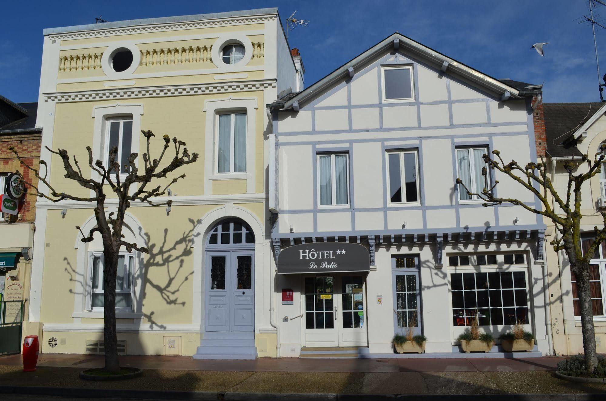 Hotel Le Patio - Deauville Exterior photo